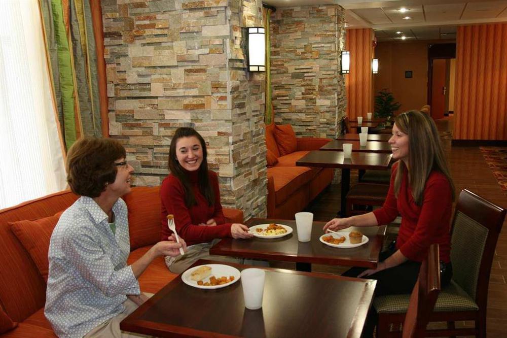 Hampton Inn Muscatine Restaurang bild