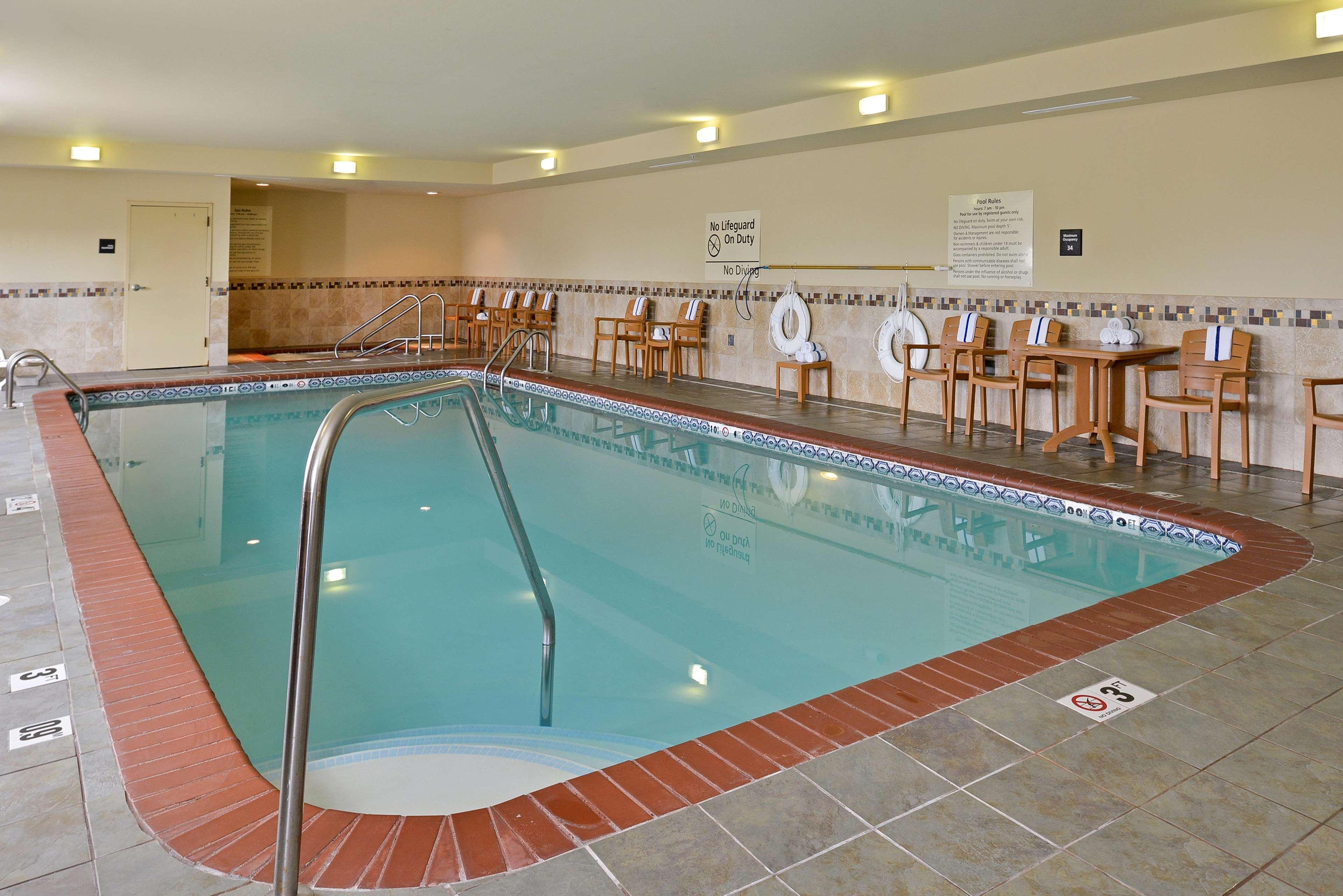 Hampton Inn Muscatine Exteriör bild