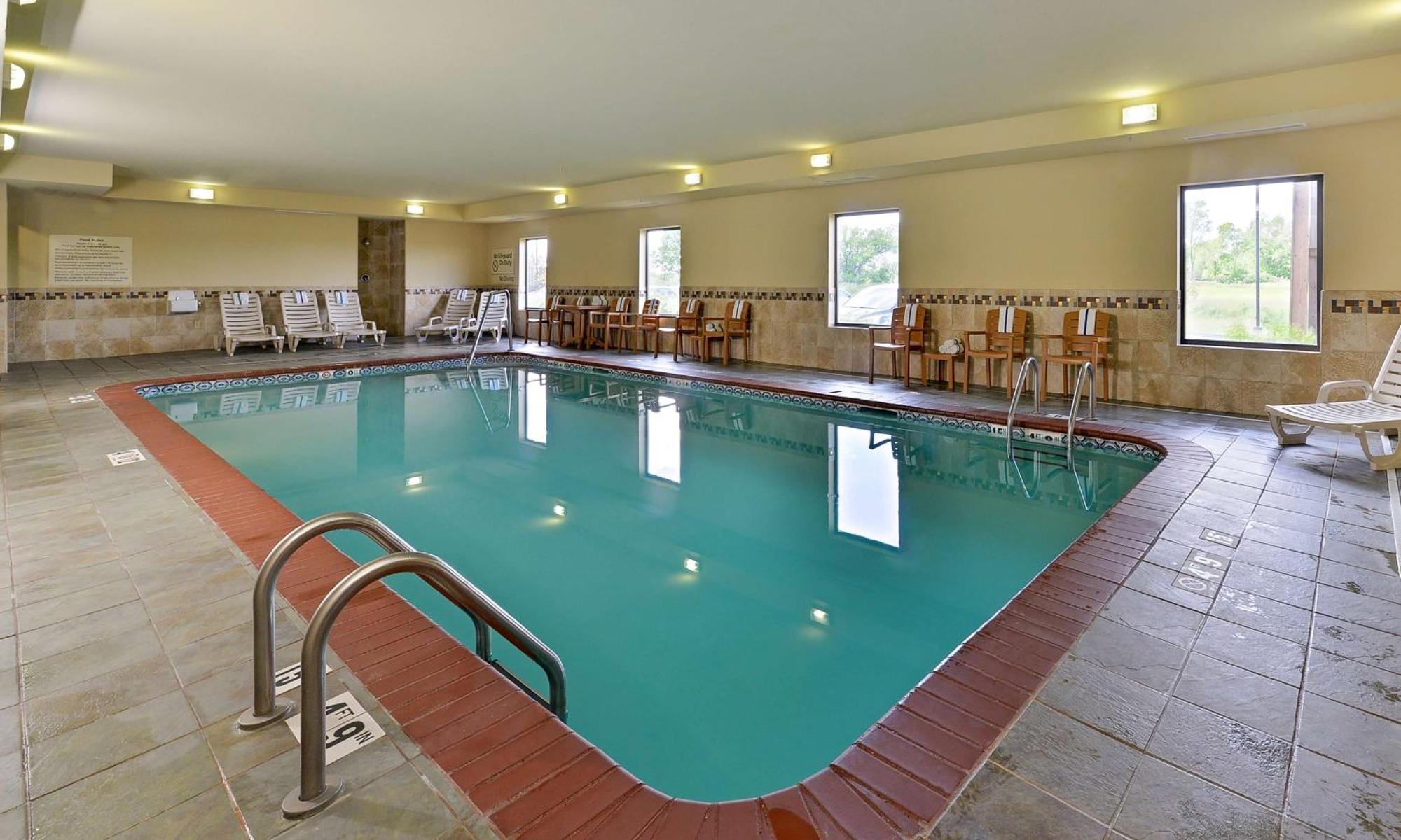 Hampton Inn Muscatine Exteriör bild