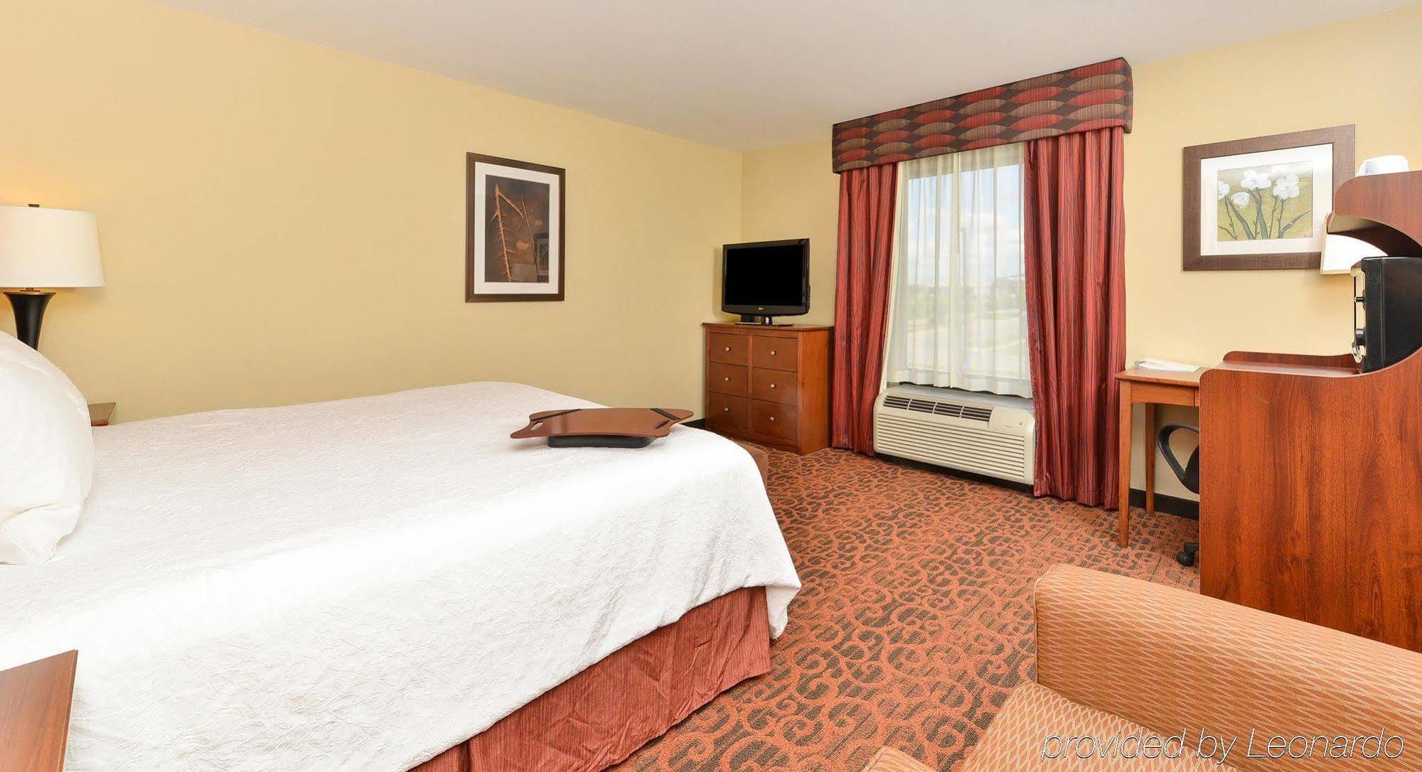 Hampton Inn Muscatine Exteriör bild